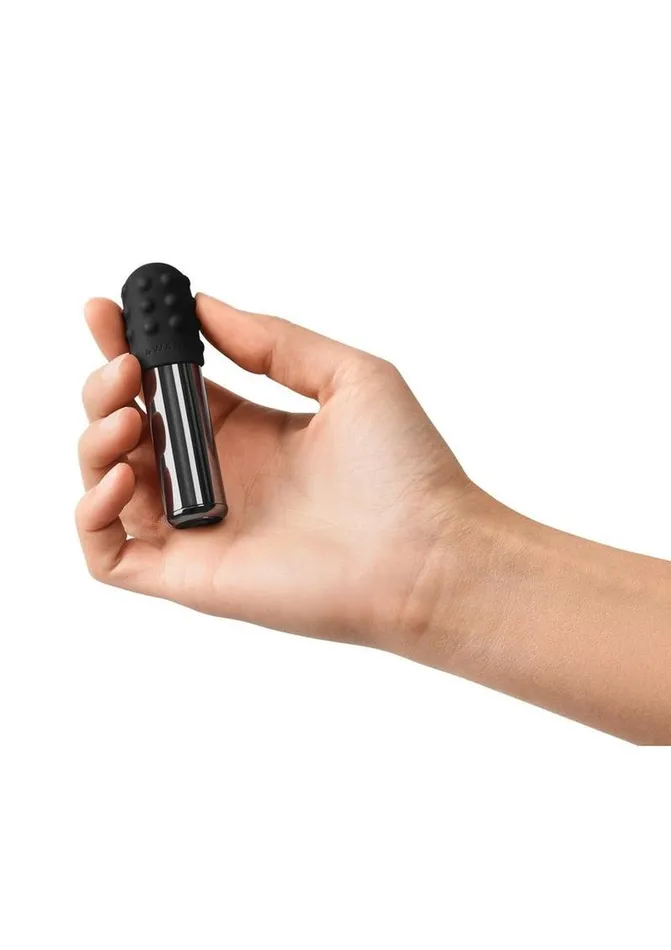 Le Wand Female Sex Toys Le Wand Bullet Rechargeable Vibrator with Textured Silicone Sleeve and Ring Le Wand Female Sex Toys Le Wand Bullet Rechargeable Vibrator with Textured Silicone Sleeve and Ring